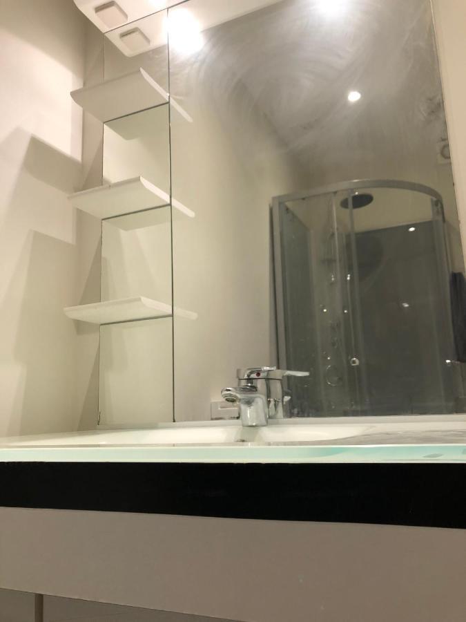 Au P'Tit Loft - Wifi Fibre - Orange Tv - Hyper Centre - Gare Apartment Троа Екстериор снимка